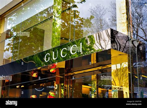 Geschäfte für GUCCI in Düsseldorf .